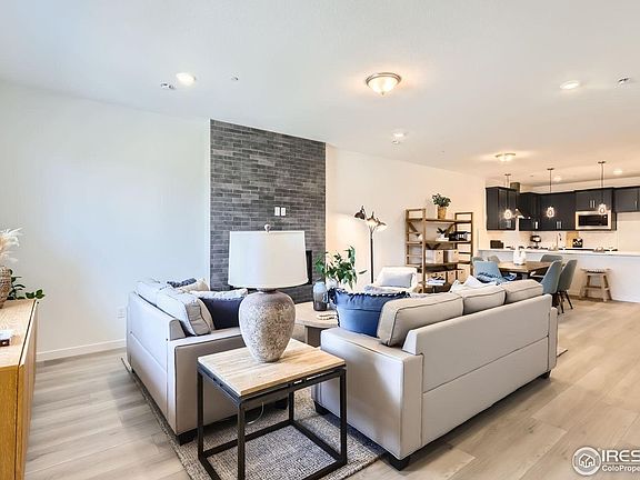 3rd image of 2738 Bear Springs Cir