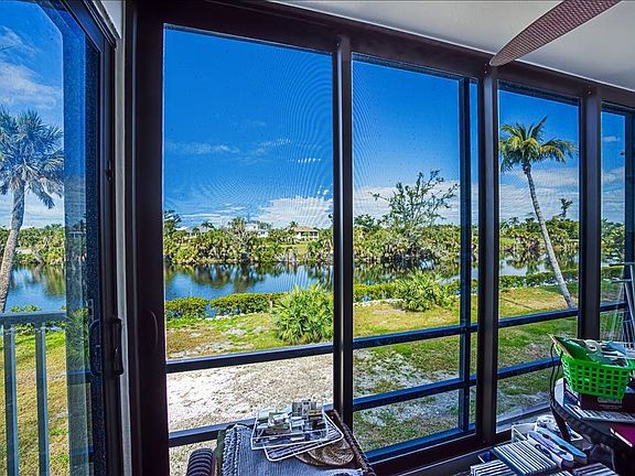 4th image of 1340 Middle Gulf Dr Unit 9B