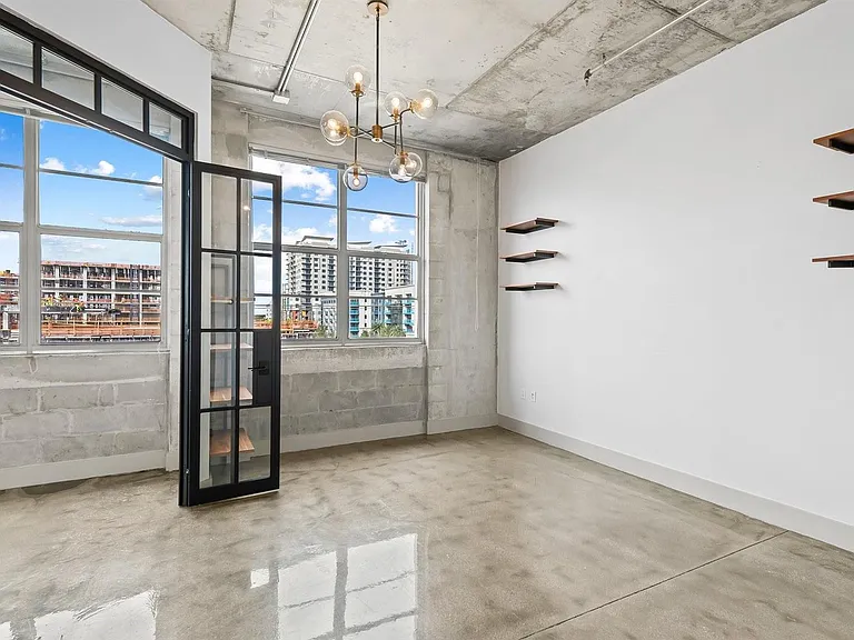 445 N Andrews Ave #4 — Photo 11