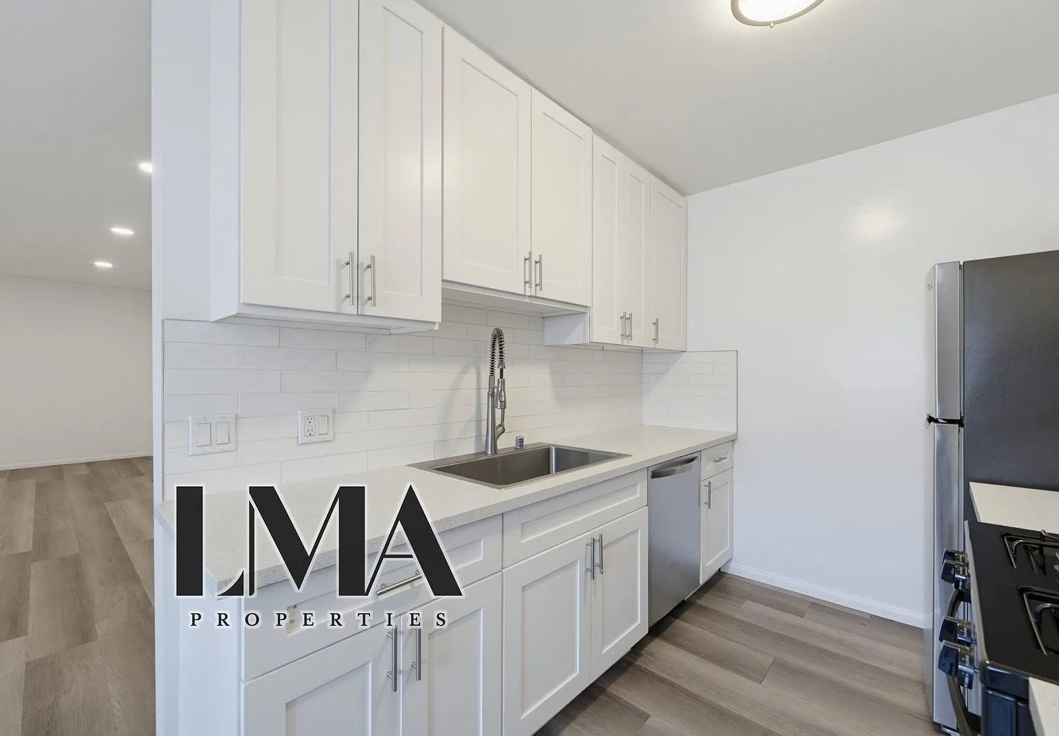 2 bed, 2.0 bath, 1000 sqft, $2,895 — Photo 4
