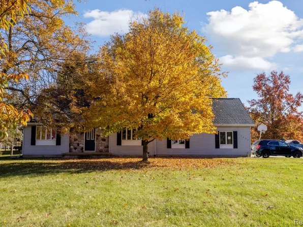 12305 Elms Rd, Birch Run, MI 48415