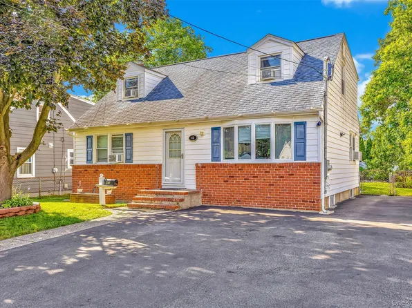 45 W 6th Street, Patchogue, NY 11772