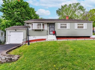 8 Neversink Dr, Newburgh, NY 12550