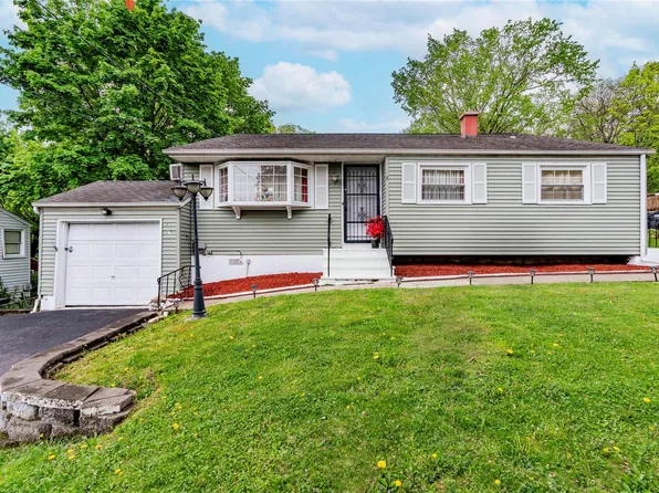 8 Neversink Drive, Newburgh, NY 12550