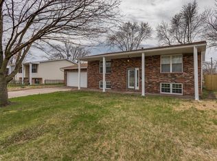 844 Saint Cletus Dr, Cahokia, IL 62206