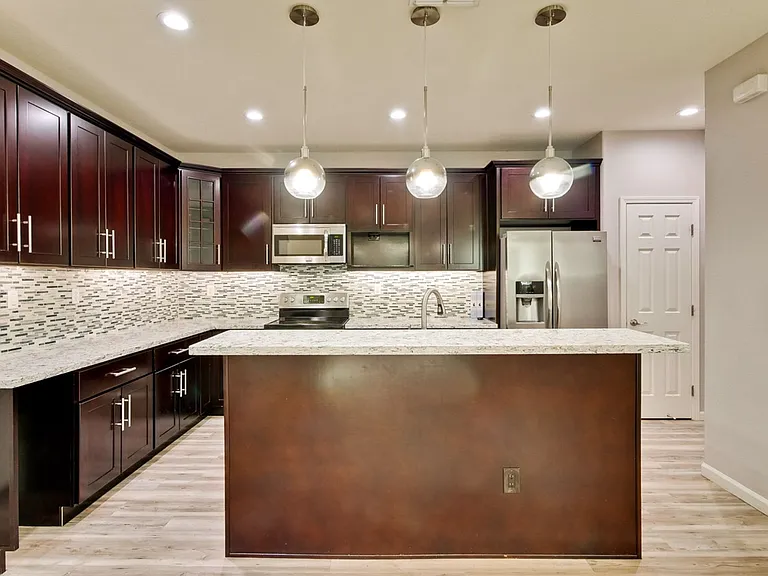 309 Rayos Del Sol Dr — Photo 18