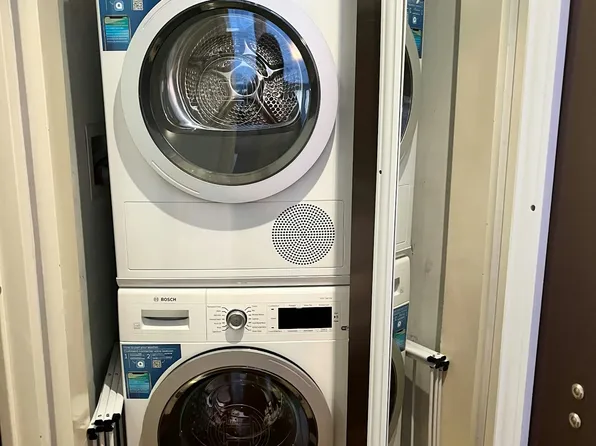 130 West 20th Street image 6 of 9