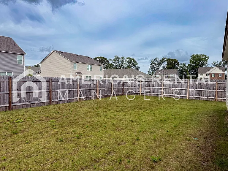17917 April Leigh Cir — Photo 22