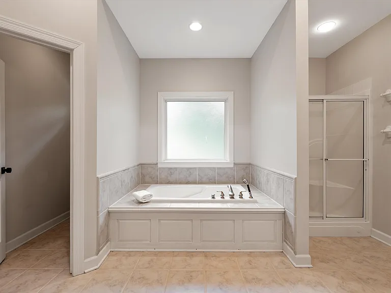 604 Georgian Way #A — Photo 22