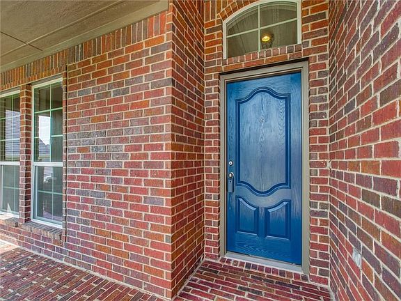 3rd image of 9228 Barbara Dr
