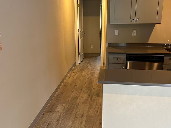 4th image of 11211 12th Ave S APT 2
