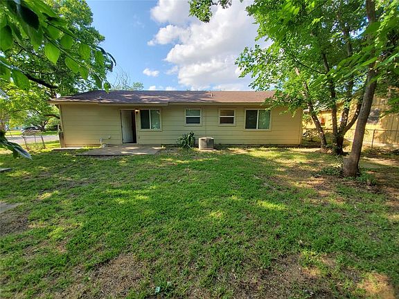 3rd image of 13300 Kings Mountain Dr