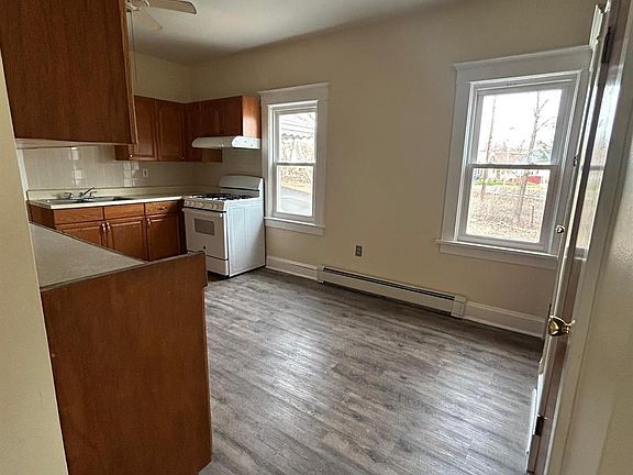 5th image of 124 William St