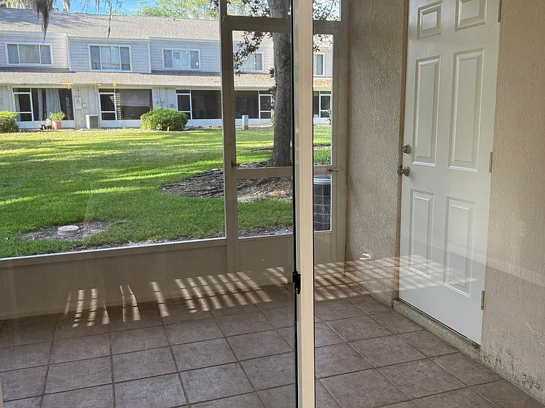 2880 Woodlands Park Ct #2880 — Photo 10