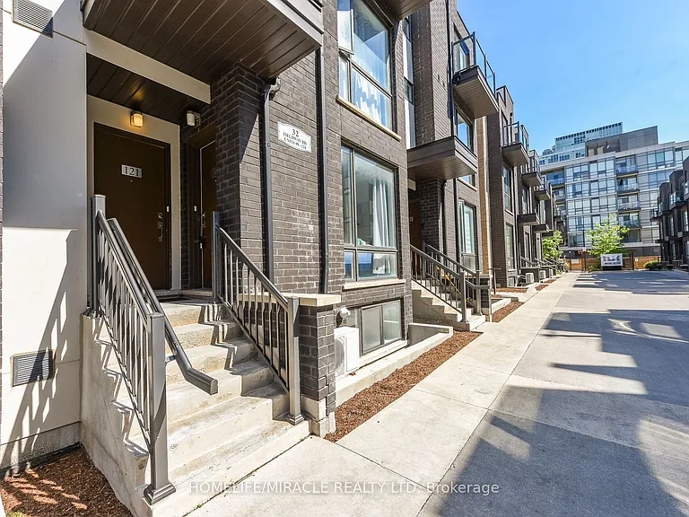 32 Fieldway Rd #122 — Photo 3