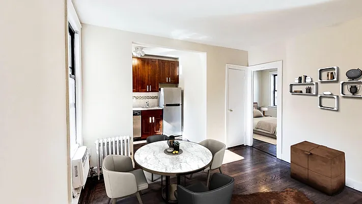 Rented by Mae Equities | media 13