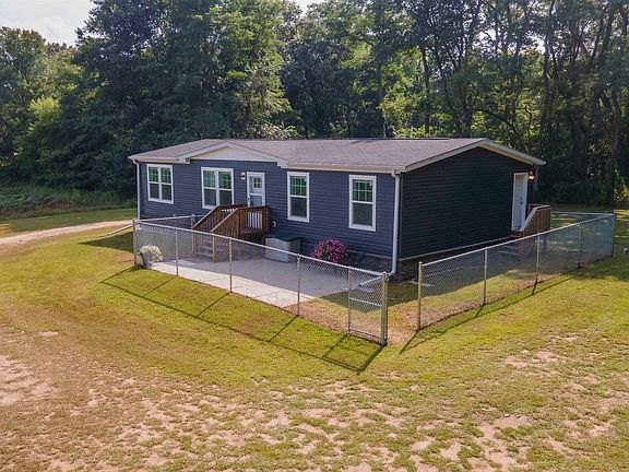 3rd image of 626 N Semrow Rd