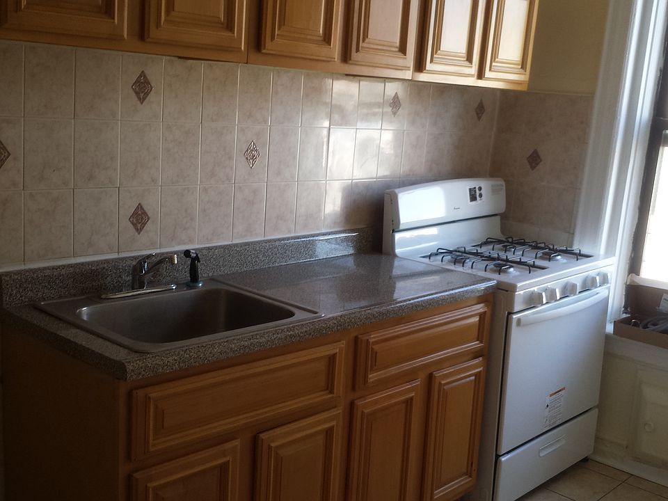 2nd image of 41 E 29th St APT B1