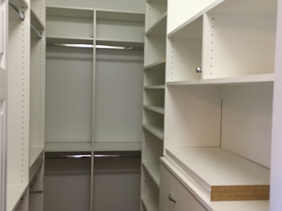 M/bedroom walk-in closet