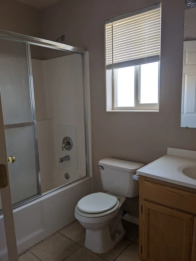 8531 Columbine Ave — Photo 4