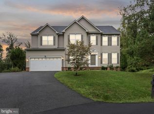 3585 Clinton Ross Ct, Triangle, VA 22172