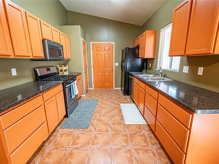 3571 N Moore St — Photo 9