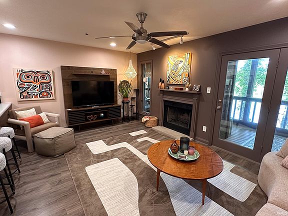 5th image of 4062 E Eagle Bay Dr