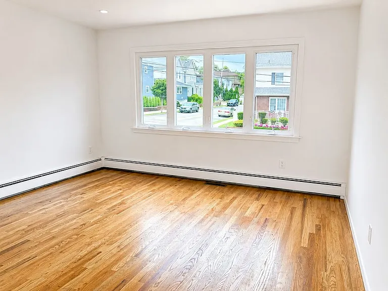 426 Broad St #1 — Photo 20