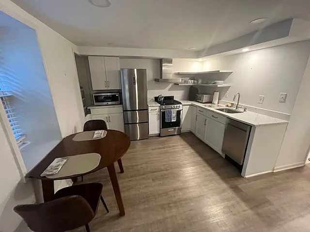 1646 Newton St NW #B — Photo 10