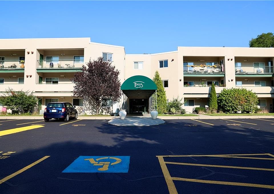 1st image of 31 Devereux St APT 202