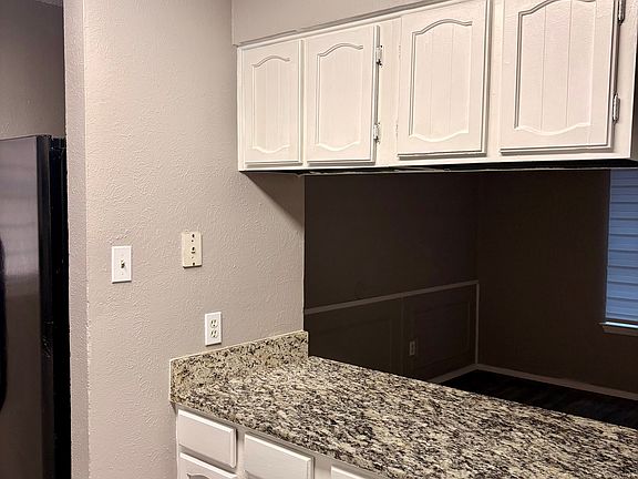 4th image of 2912 S Fielder Rd #2912