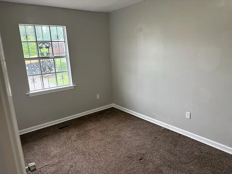 508 Closhire Ln — Photo 26