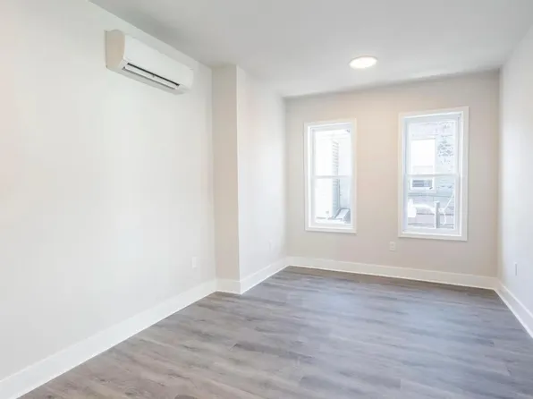 1633 S Conestoga St, Philadelphia, PA 19143