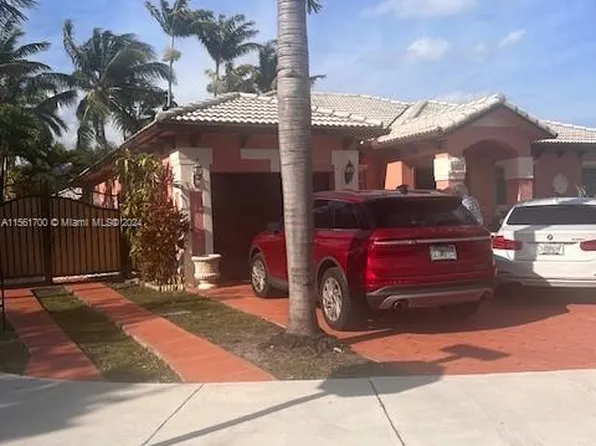 8899 NW 175th St, Hialeah, FL 33018