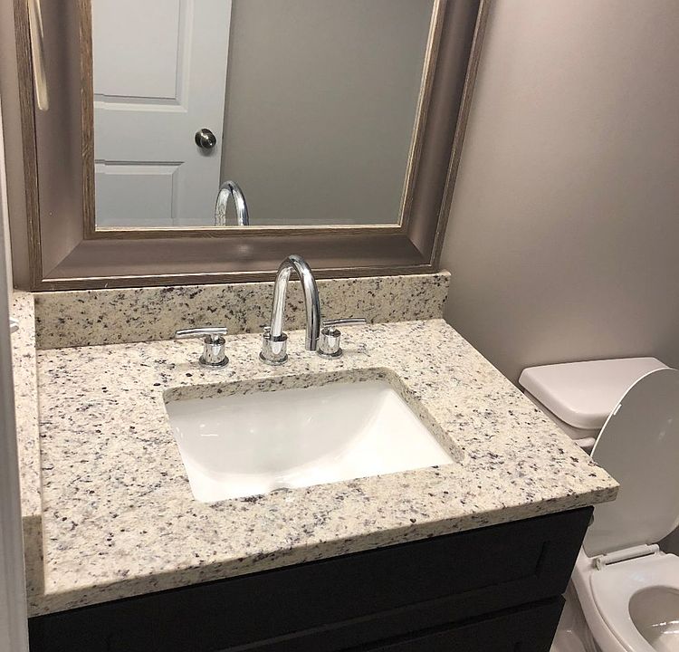 2nd image of 6029 S Eberhart Ave #6031-1