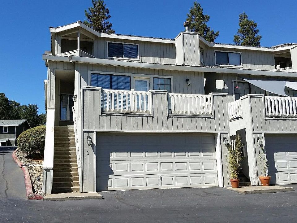 1st image of 3220 United Dr APT 1