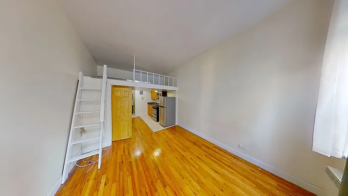 Rented by SAFEGUARD REALTY PARTNERS LLC | media 27