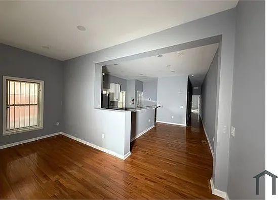 1831 W Diamond St #4R — Photo 9