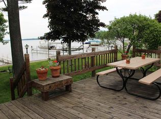 3557 W Lake Mitchell Dr, Cadillac, MI 49601