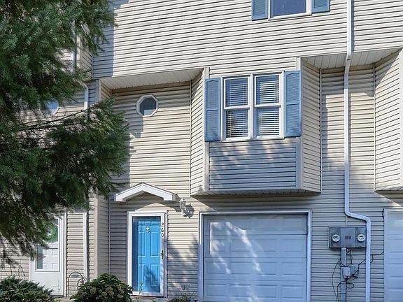 2nd image of 260 Chartwood Dr