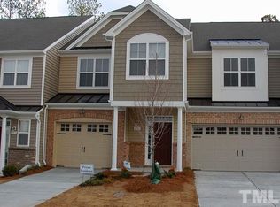 225 Murray Glen Dr, Cary, NC 27519