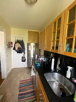 Rented by Peace of Mind Realty | media 27