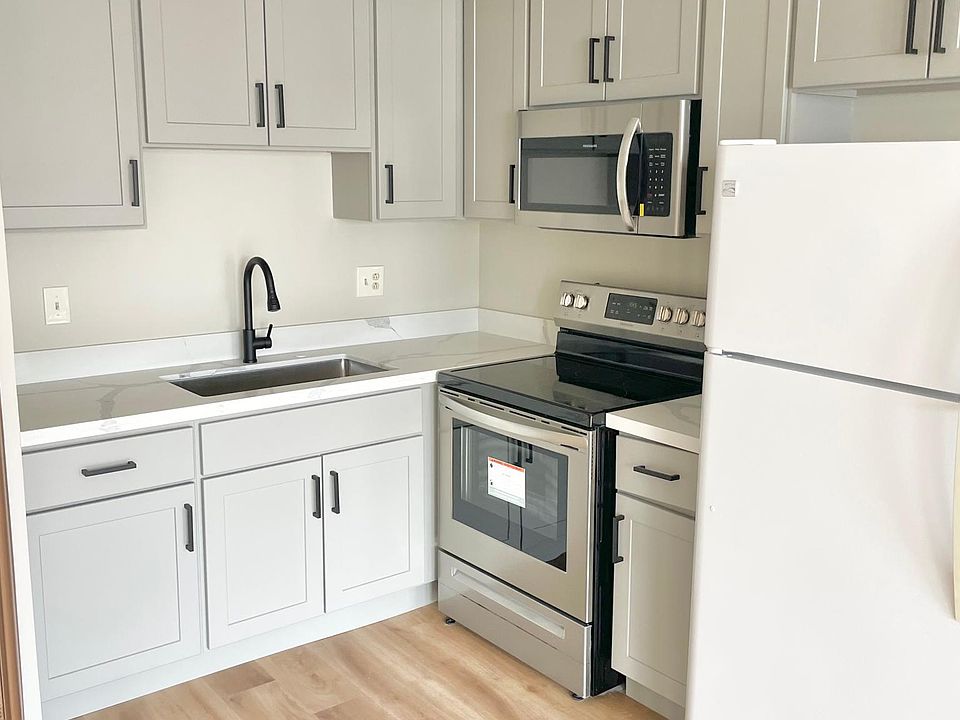 1st image of 553 27th Ave #102