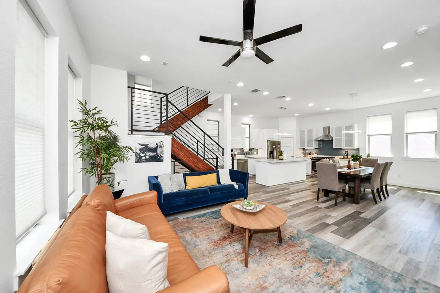 5 bed, 4.0 bath, $10,249 — Photo 1