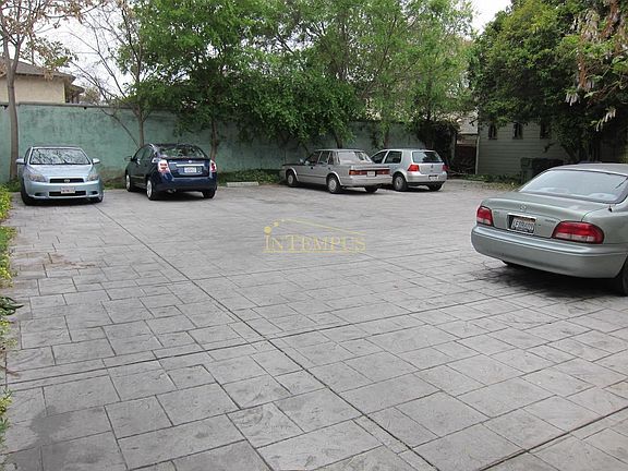 4th image of 551 S 6th St APT B