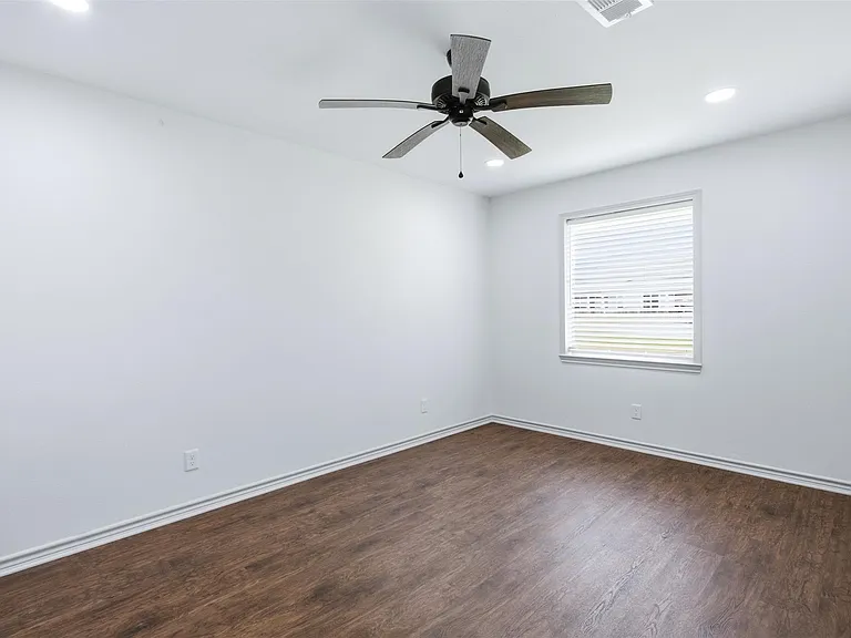 32242 Sky Lakes Dr — Photo 22