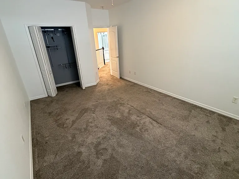 3013 Charolais Ct — Photo 39
