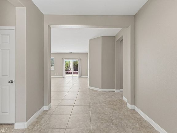 3rd image of 25602 Mesa Edge Ct