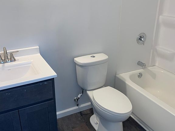 4th image of 4131 W Lexington Ave