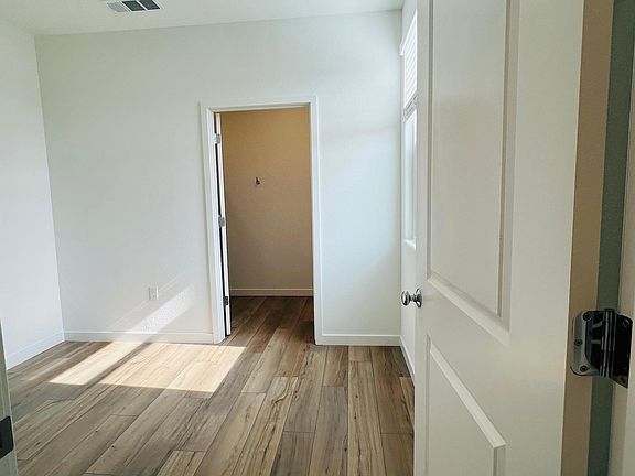 4th image of 806 Rosazzo Ln #A